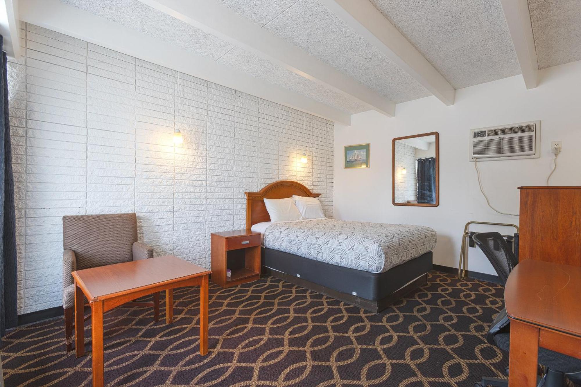 Sonrise Inn Lincoln Hwy By Oyo Breezewood エクステリア 写真