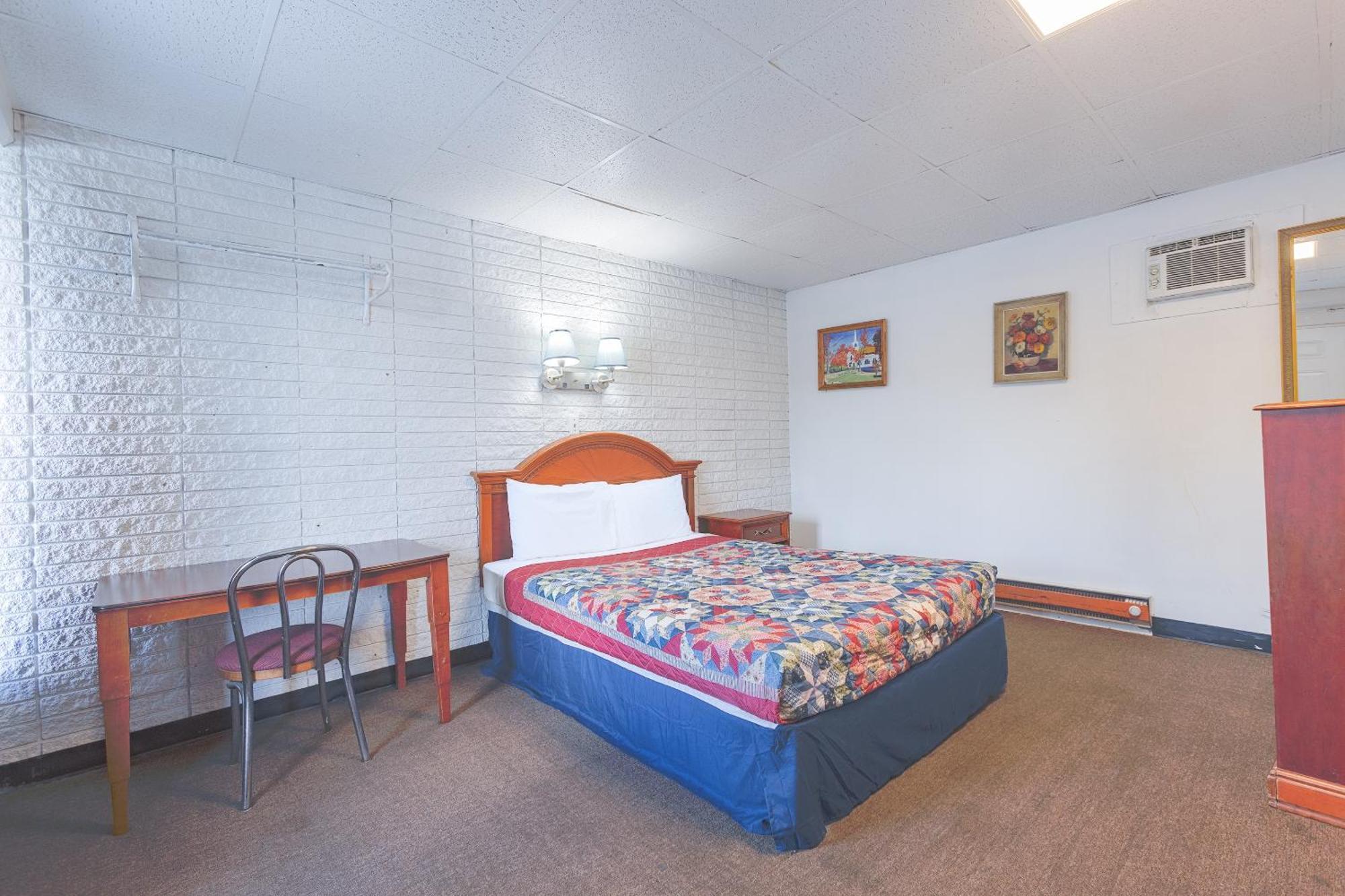 Sonrise Inn Lincoln Hwy By Oyo Breezewood エクステリア 写真