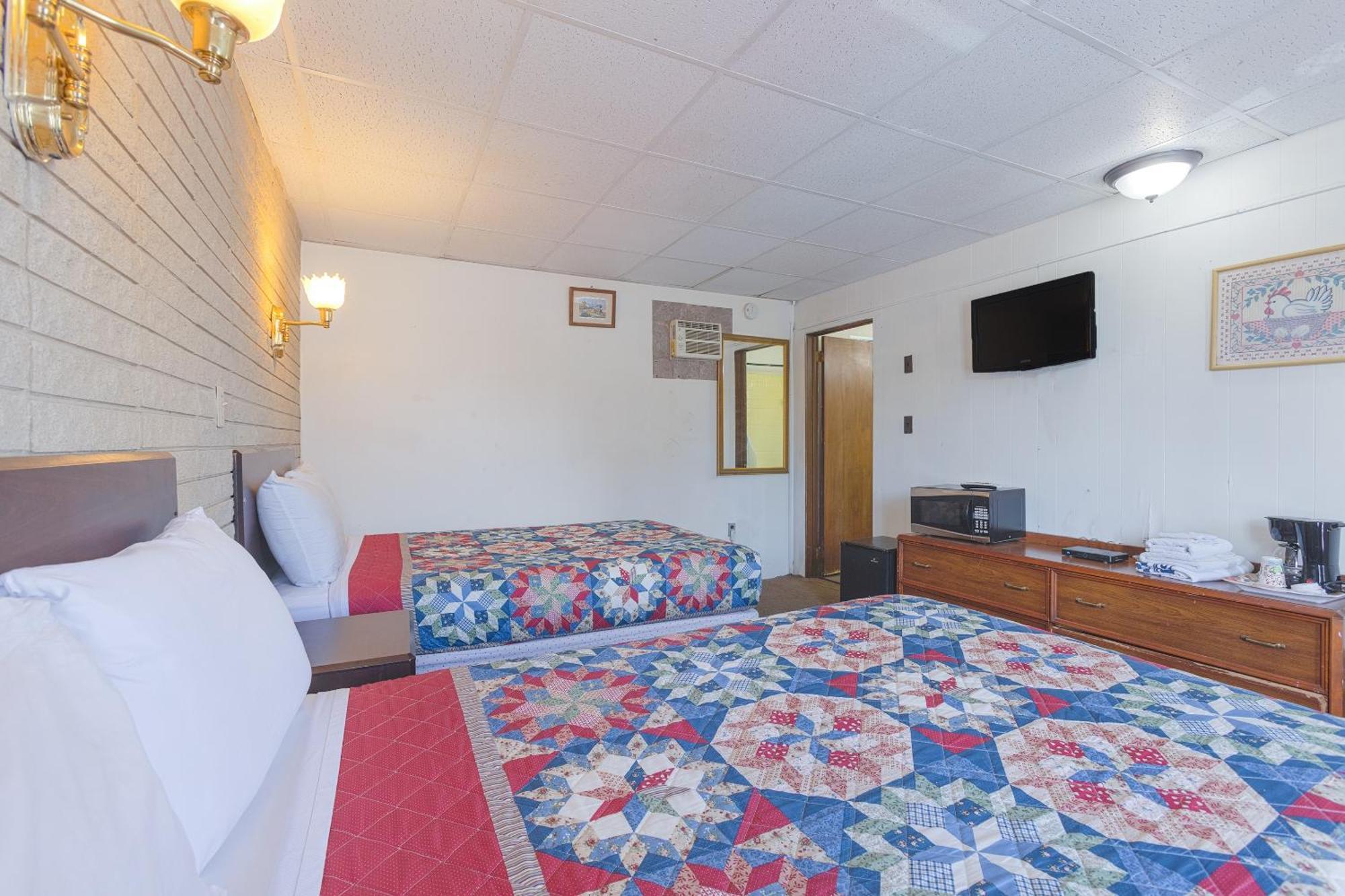 Sonrise Inn Lincoln Hwy By Oyo Breezewood エクステリア 写真