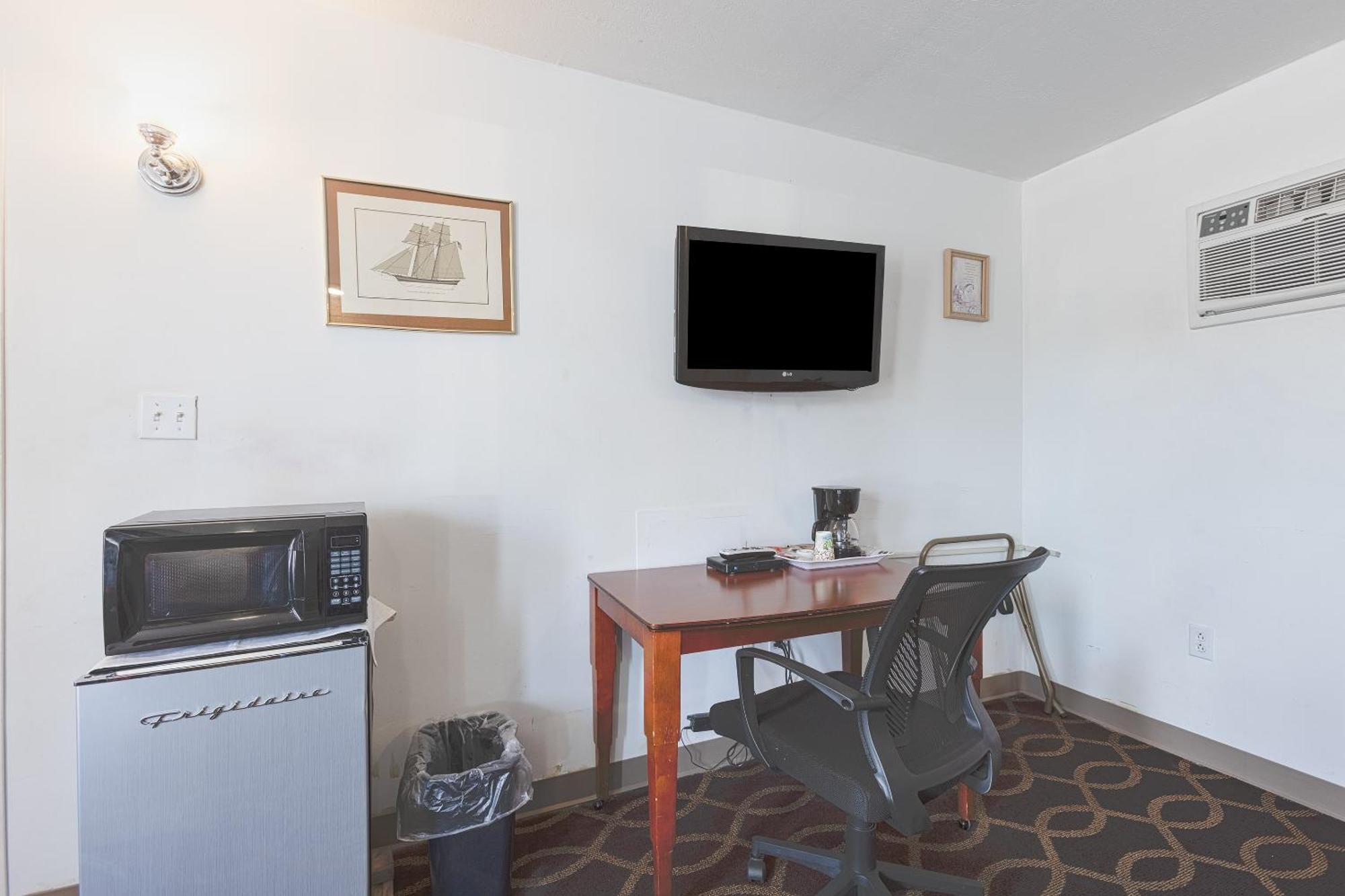 Sonrise Inn Lincoln Hwy By Oyo Breezewood エクステリア 写真
