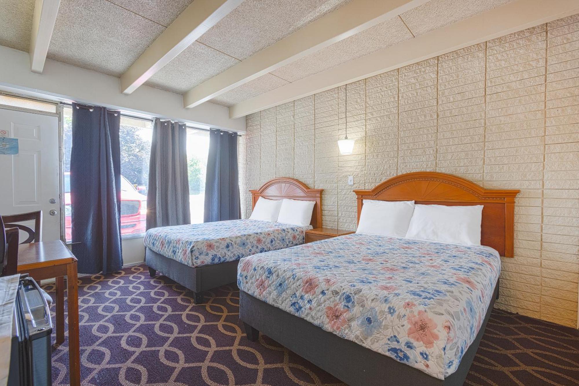 Sonrise Inn Lincoln Hwy By Oyo Breezewood エクステリア 写真